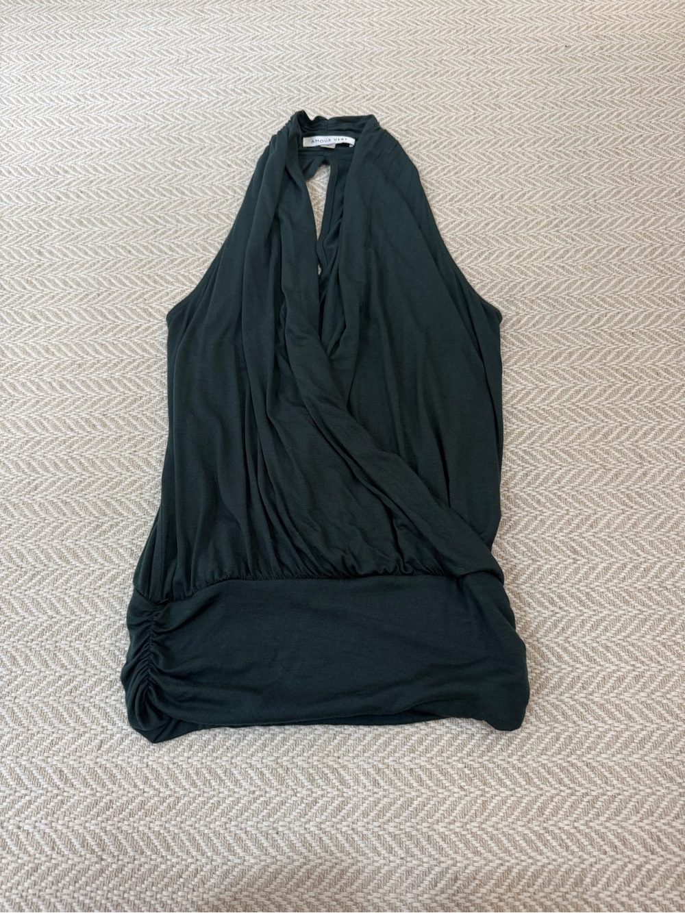 Amour Vert Agnes Dreamknit keyhole back halter - size S